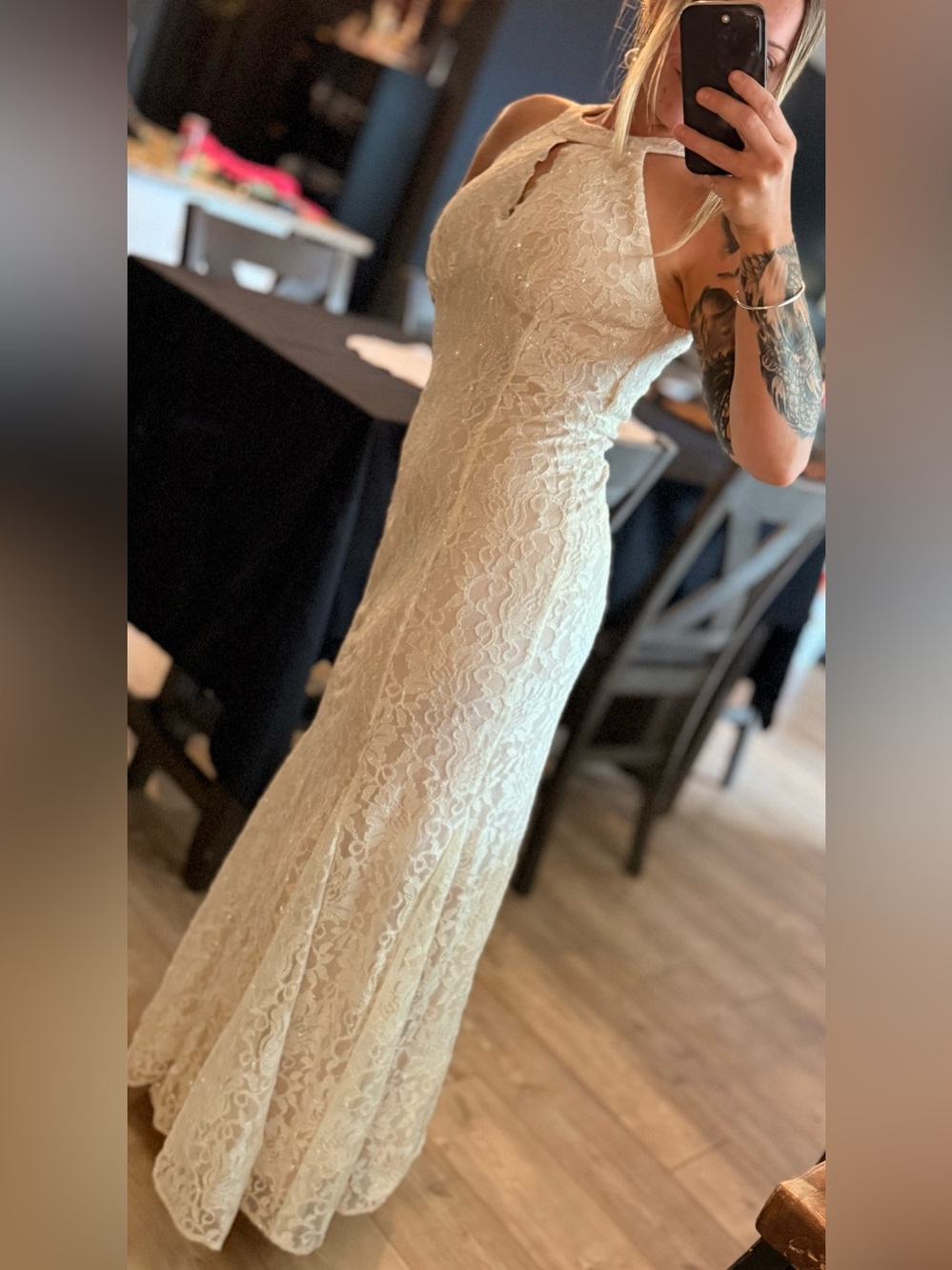 Elegant ivory and nude Lace formal Evening or wedding Dress 6 petite